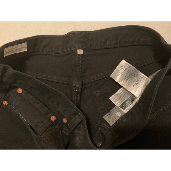 Levis Premium Deconstructed Denim Mini Skirt Black Raw Hem Size 31 Button Fly - Picture 4 of 6